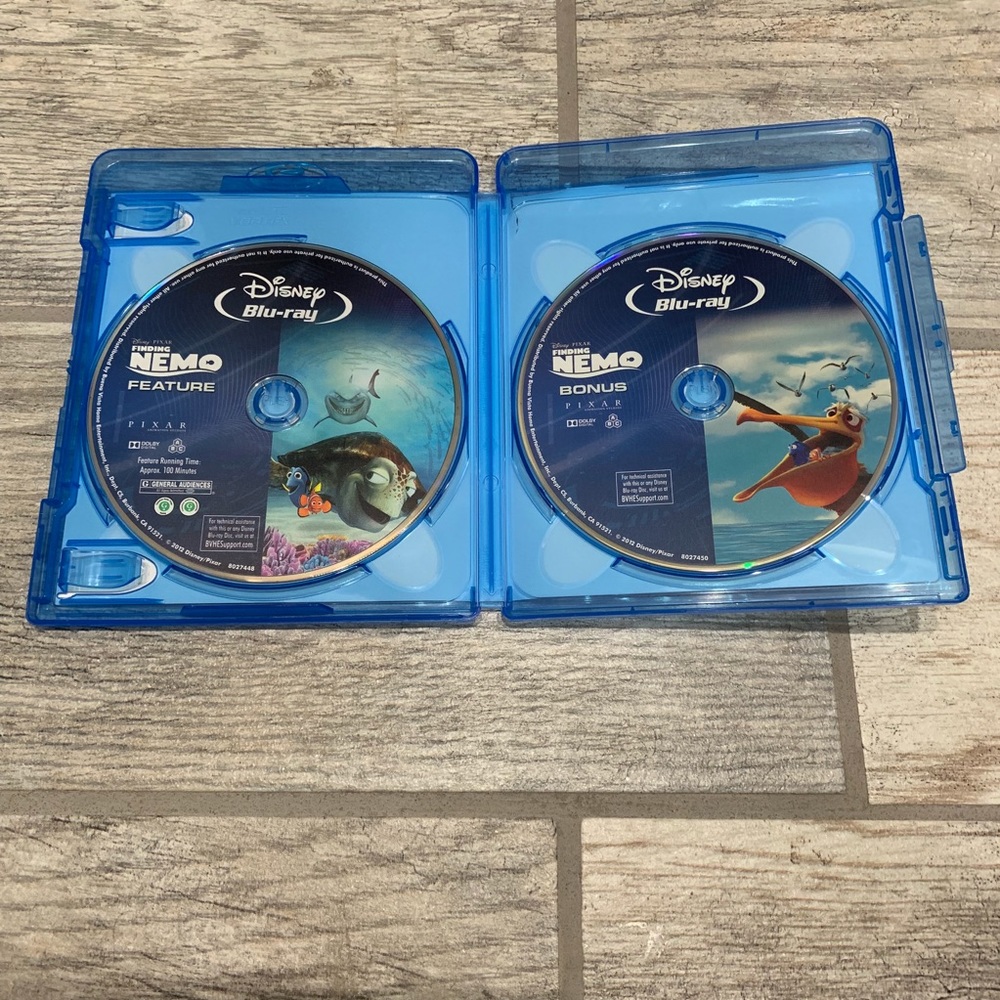 Finding Nemo blu ray - Picture 3 of 5